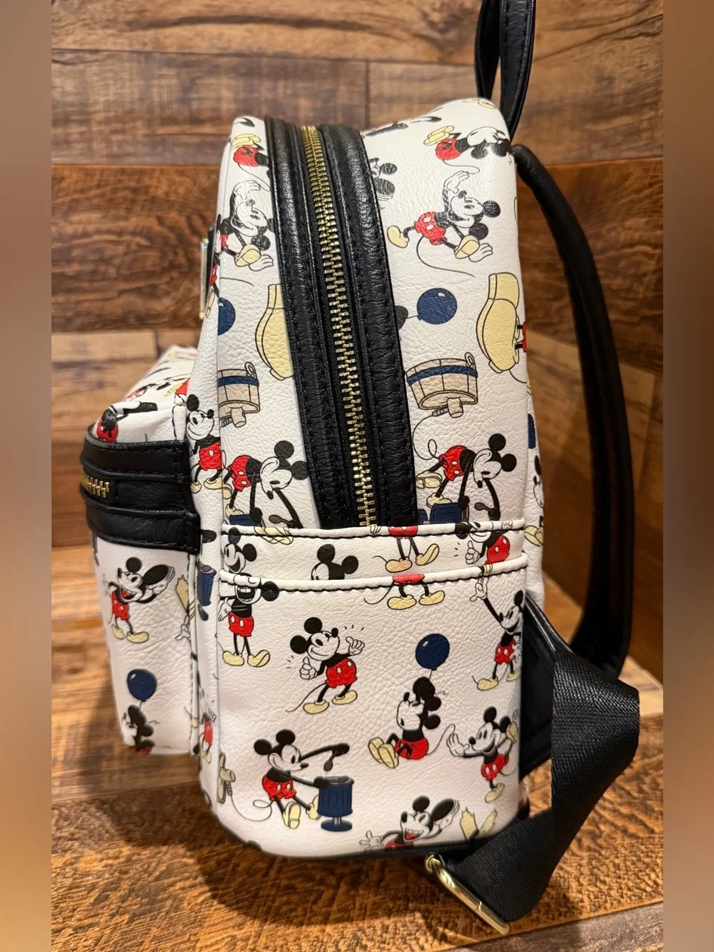 Loungefly Disney Mickey Mouse